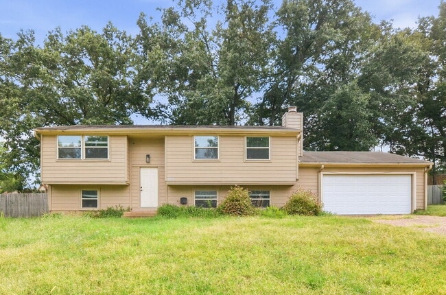 Building Photo - 5211 Orangewood Rd