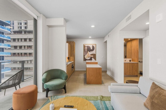 Foto del edificio - 11 NE 6th St