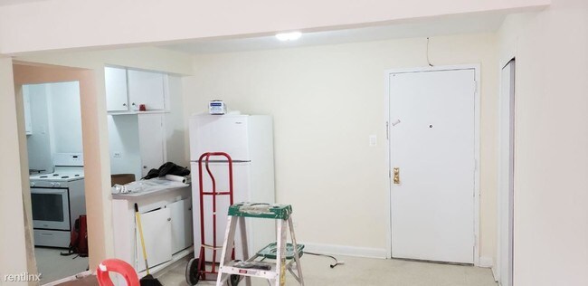 Foto del edificio - 1 br, 1 bath Apartment - 2790 Bragg St 2