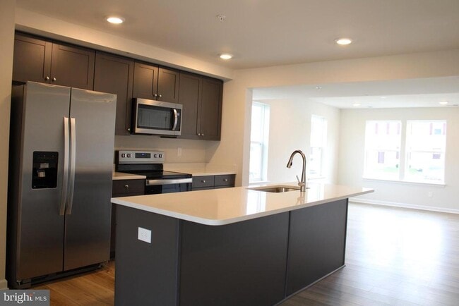 Building Photo - 517 Merganser Wy