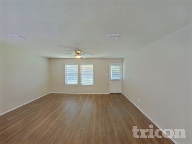 Building Photo - 1805 Westfall Dr