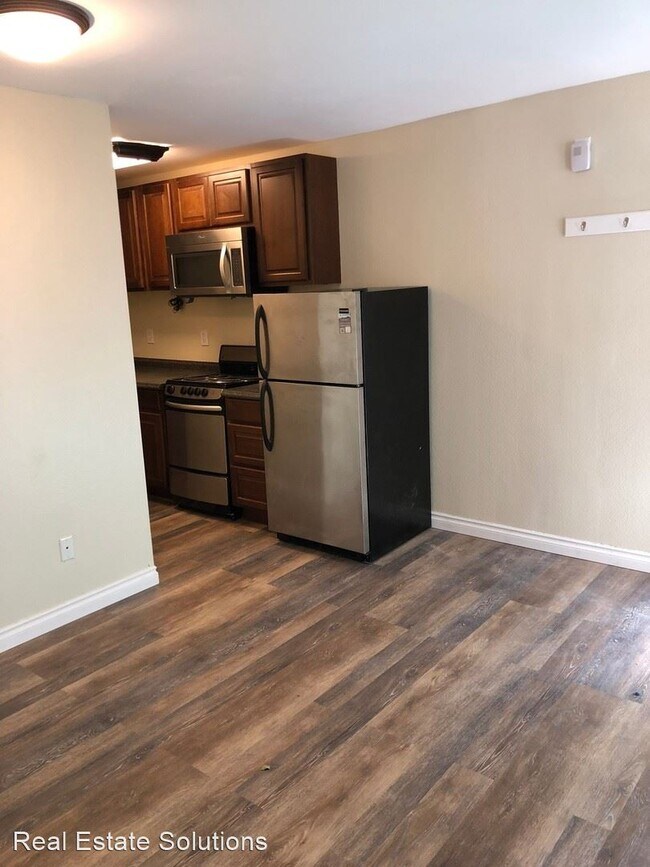 Building Photo - 1 br, 1 bath House - 7085 Weimer Road #6