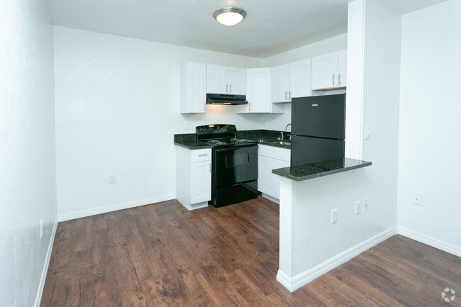 1BR,1BA_580 SF - Hamlet Cove Apartments