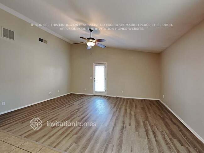 Foto del edificio - 2752 W Grenadine Rd