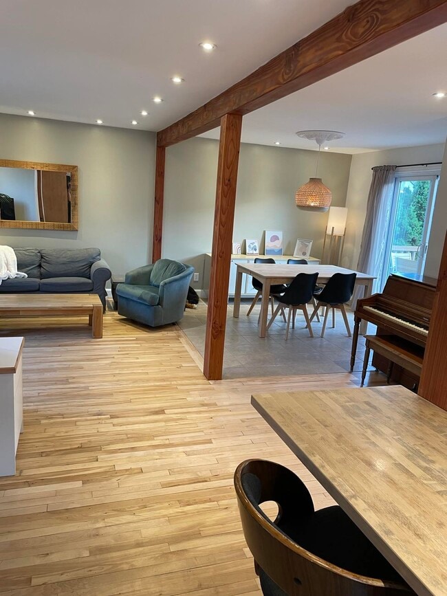 Building Photo - 44 Rue Sainte-Marie