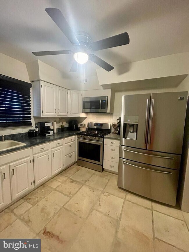 Foto del edificio - 3512 Wessex Ln