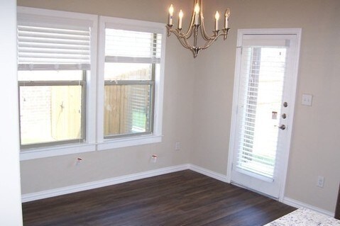 breakfast nook & backyard - 4916 Villas Dr