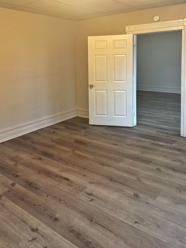 Foto del edificio - 448 N 6th St