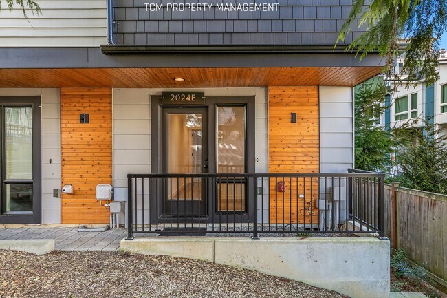Foto del edificio - 2024E NE 85th St
