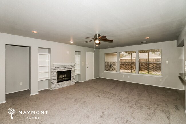 Foto del edificio - 15426 Baxter Ave