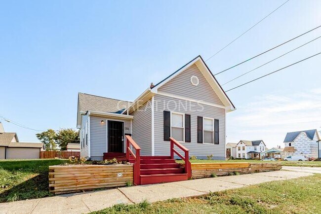 Building Photo - 1313 S Alabama St