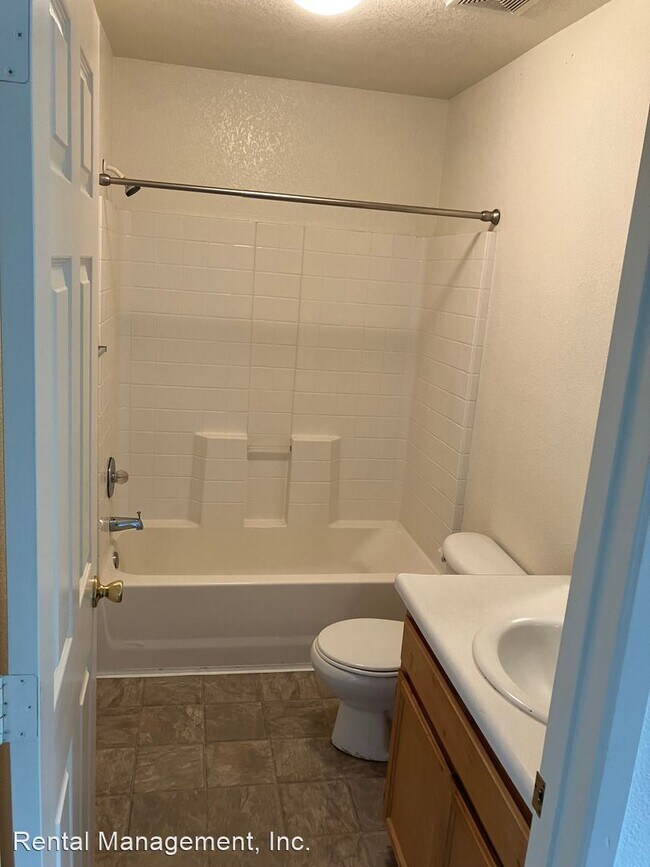 Building Photo - 4 br, 2 bath House - 534 San Juan Bautista