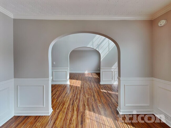 Building Photo - 25 Heaton Dr