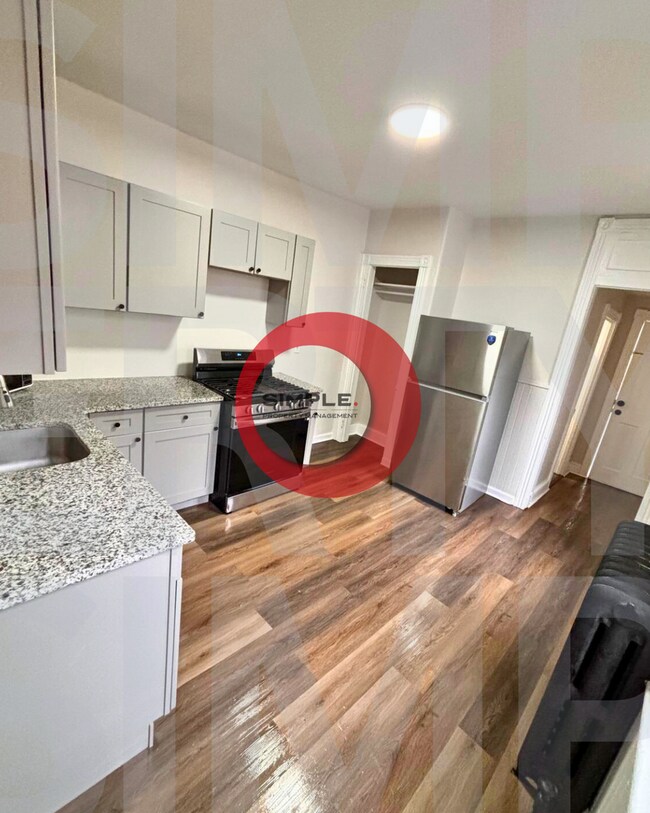 Photo - 340 S 5th St Apartment