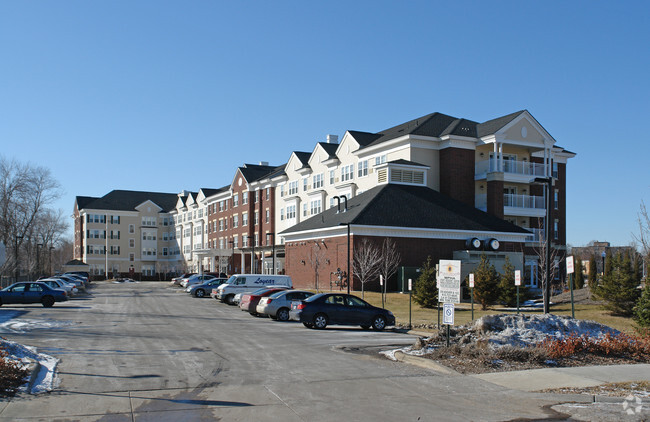 Building Photo - Heritage Commons at Pond's Edge