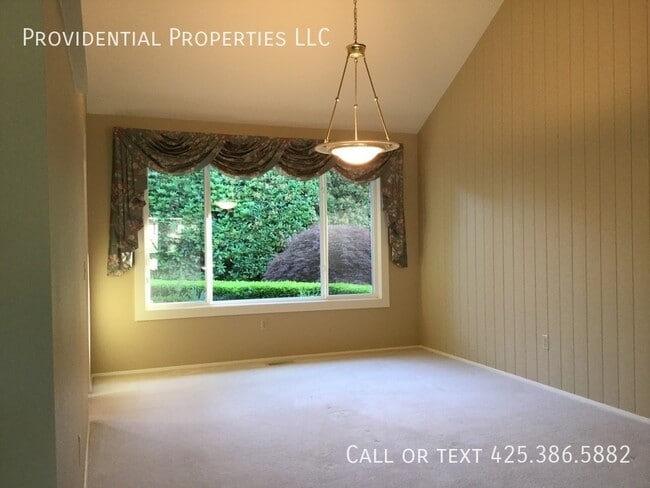 Photo - 14207 SE 45th Pl House