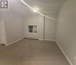 Building Photo - 300 Main St