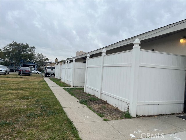 Building Photo - 16127 Orange Ct