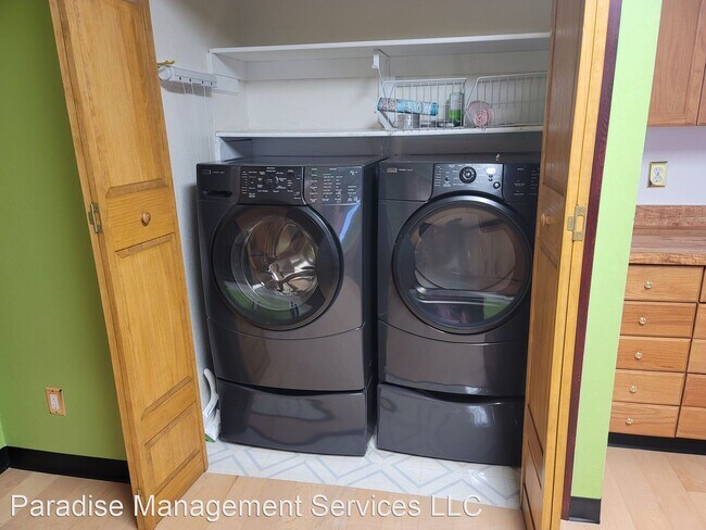 Foto del edificio - 1 br, 1 bath House - 1430 Bridgeway Street #3