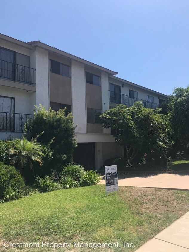 Foto principal - 3 br, 2.5 bath House - 835 E Avenue Unit E