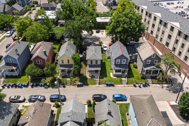Building Photo - 251 Detroit Ave