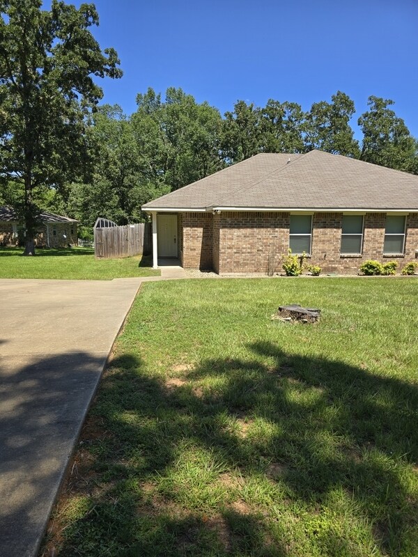 Foto del edificio - 15187 County Rd 195