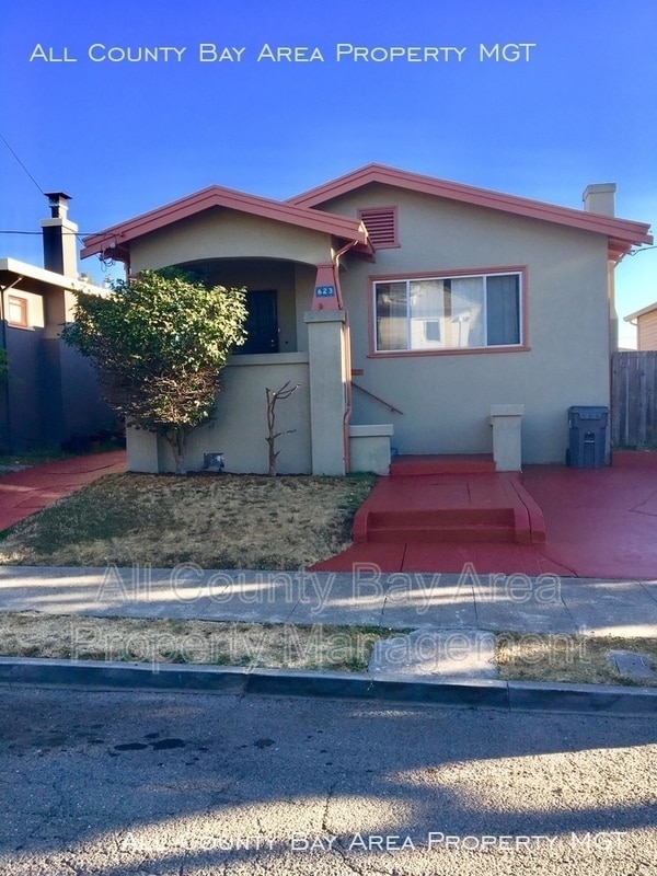 Building Photo - 623 62nd St