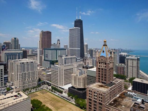 Foto del edificio - 425 E Erie St