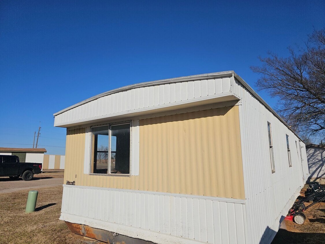 Primary Photo - FREE Mobile Home must be moved off property.