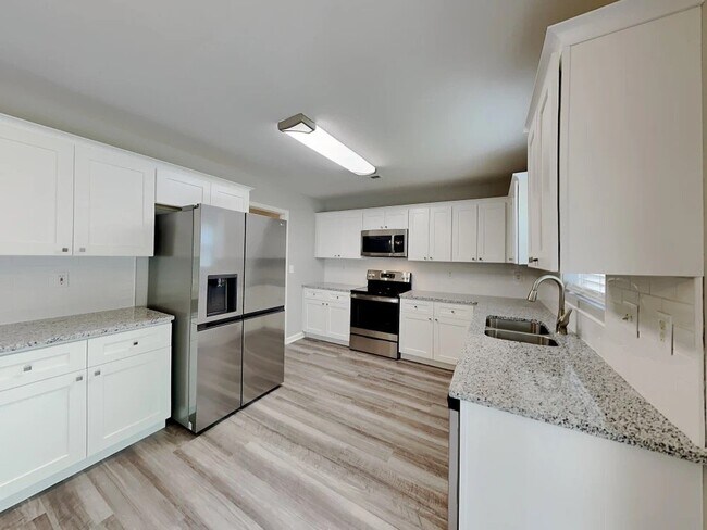 Foto del edificio - 2546 Buckleigh Dr
