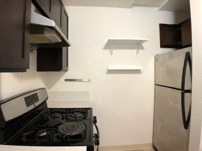 Foto del edificio - Charming Studio Condo in Portland!! Locate...
