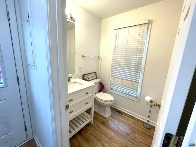 Building Photo - 4437 Richmond Rd