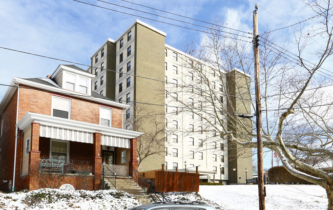 Building Photo - Ambridge Towers