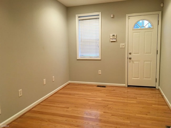 Building Photo - 2 br, 2 bath House - 305 S Castle St 305