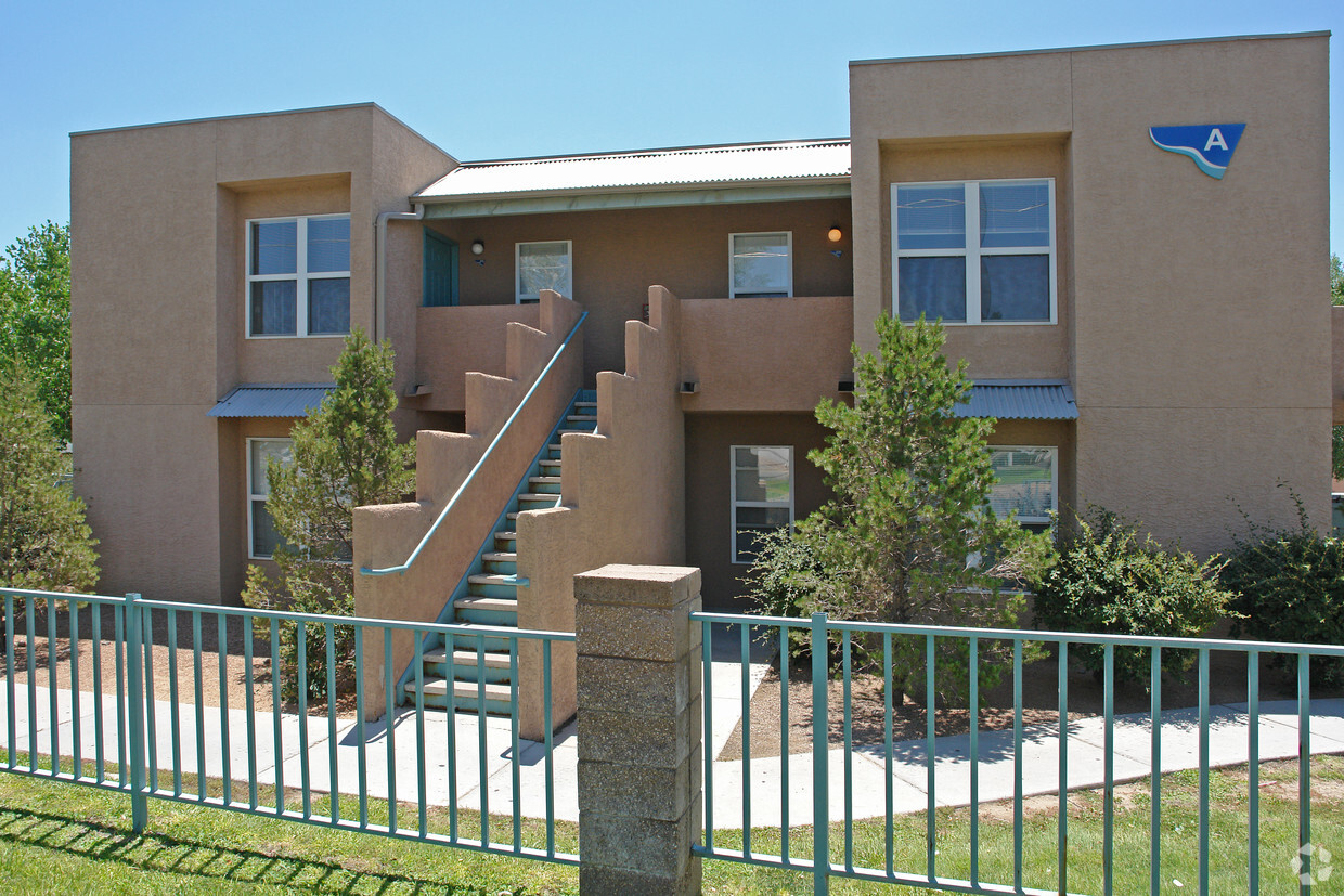 Bluewater Apartments Albuquerque