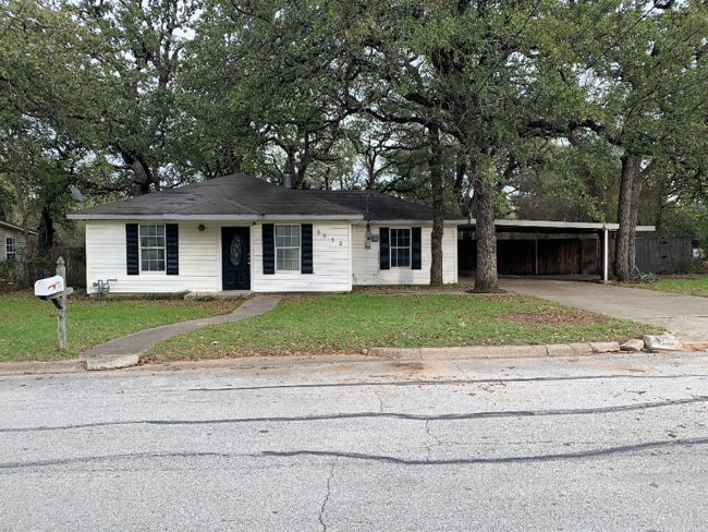 Building Photo - 3212 Delaware Trail