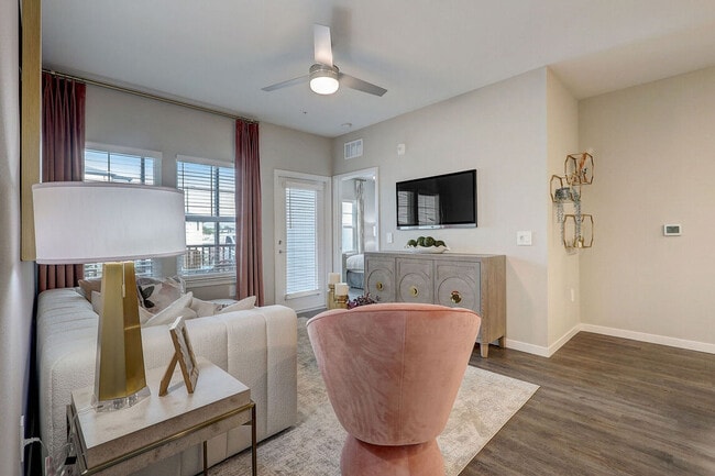 Building Photo - Ascend Reunion Crossing