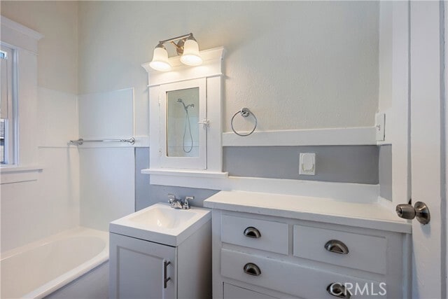 Building Photo - 242 Gaviota Ave
