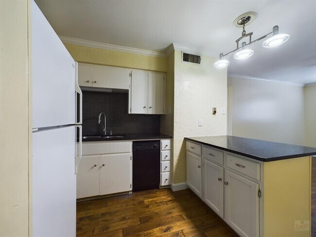 Foto del edificio - 803 W 28th St