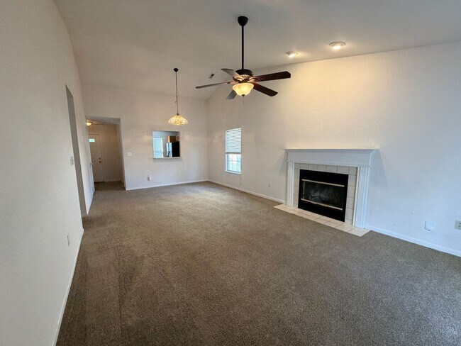 Building Photo - 615 Treyburn Lakes Way