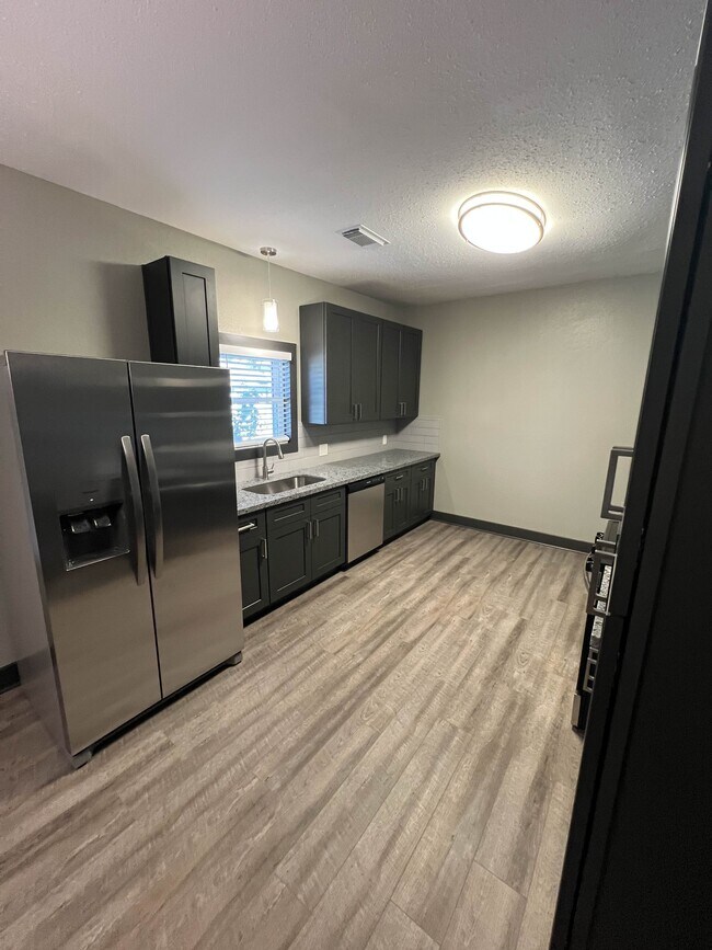 Foto del edificio - 1105 N Rusk St