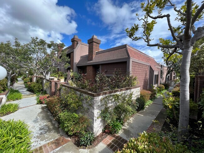 Building Photo - 4515 Alla Rd