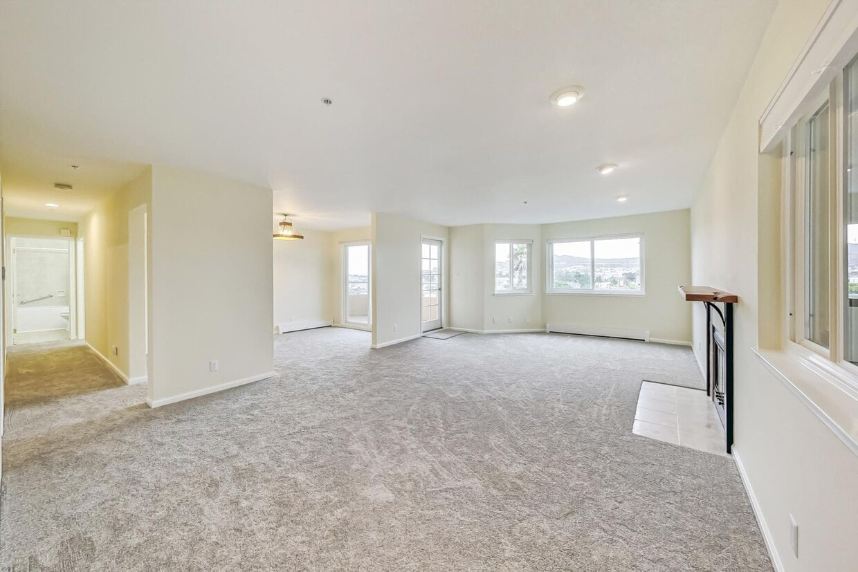 Primary Photo - Refined 3BR/2BA Residence Modern Amenities...