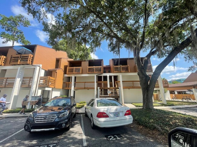 Close to the VA and Shands - Close to the VA and Shands Apartment