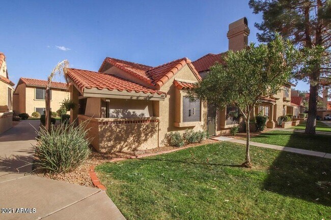 Building Photo - 5704 AIRE LIBRE Ave