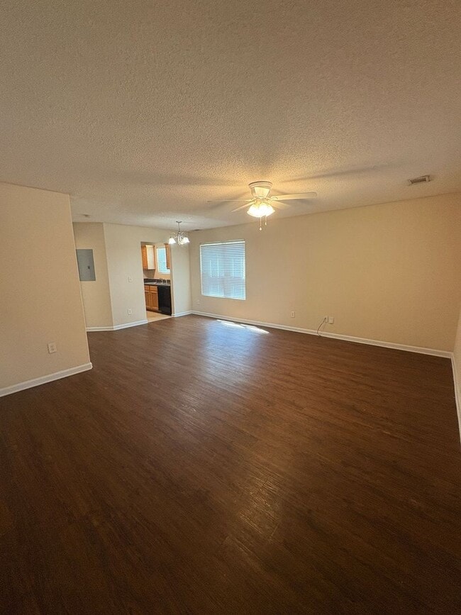 Foto del edificio - BRIDGEWATER HOME! PRE-LEASING FOR AUGUST 1 2026! 1/2 Off Deposit!