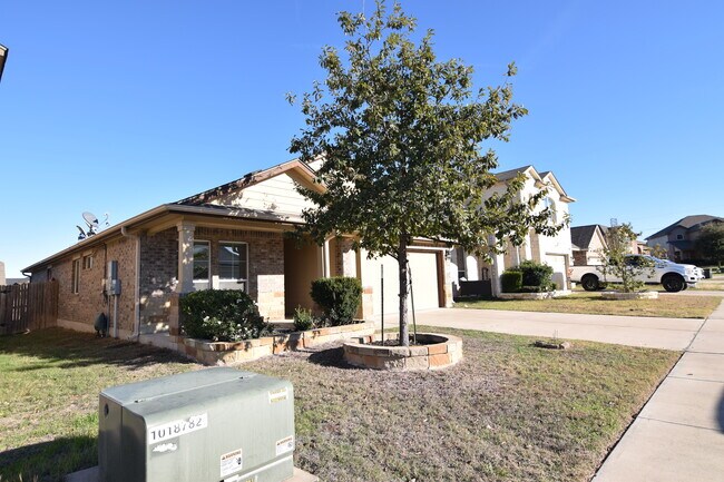 Foto del edificio - 9610 Glynhill Ct