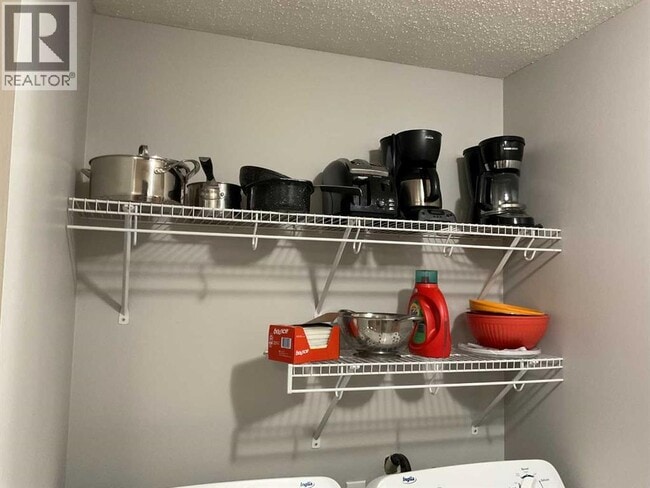 Building Photo - 3002-3056 56 Ave