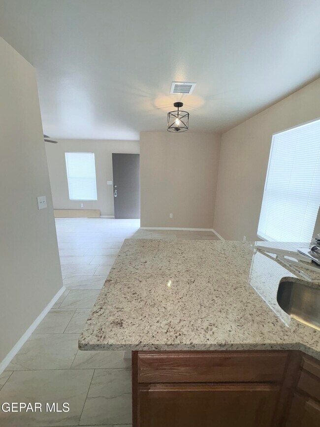 Foto del edificio - 4640 Vesta Loop Ct