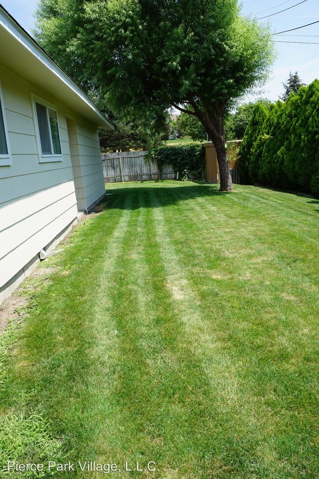 Foto del edificio - 59515953-5953 N Pierce Park Ln